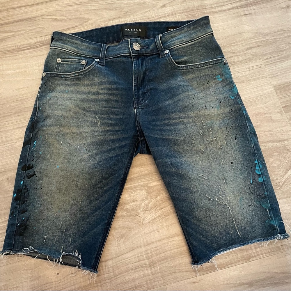 PacSun Skinny Denim Shorts With Active Stretch with Paint Splatter Size 28